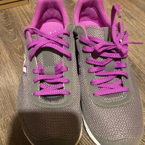 ❌SOLD❌ New balance runners